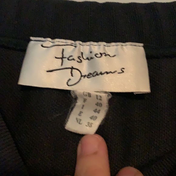 Too big - Picture 2 of 2